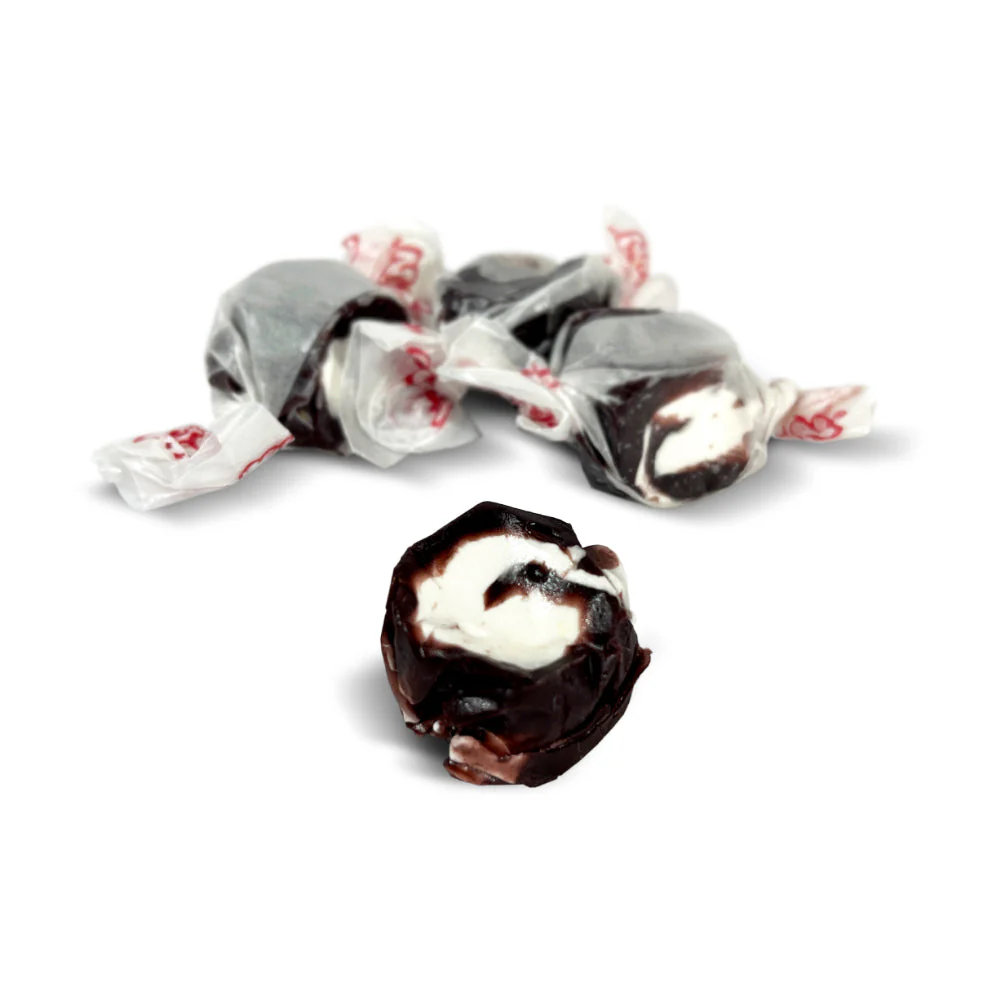 Taffy Town Salt Water Taffy Licorice Swirls | 2.5lb, Bag - Image 2
